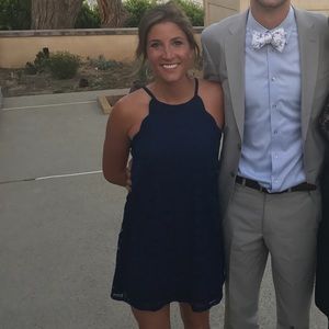 ARI SCALLOPED LACE SHIFT DRESS Navy Blue